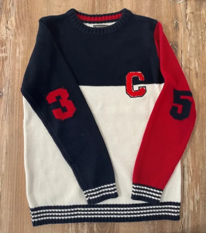 Pull garçon 👦 8 ans  🥵