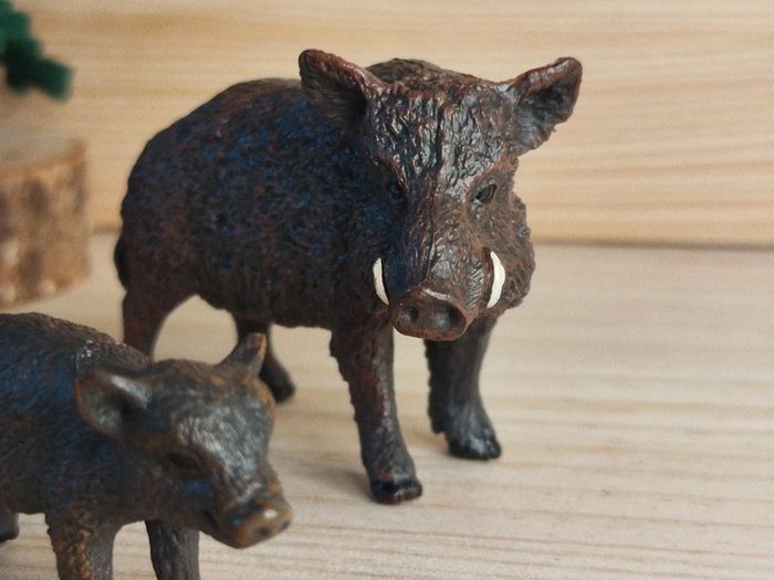 Figurine sanglier et marcassin Animal de la forêt - photo numéro 3