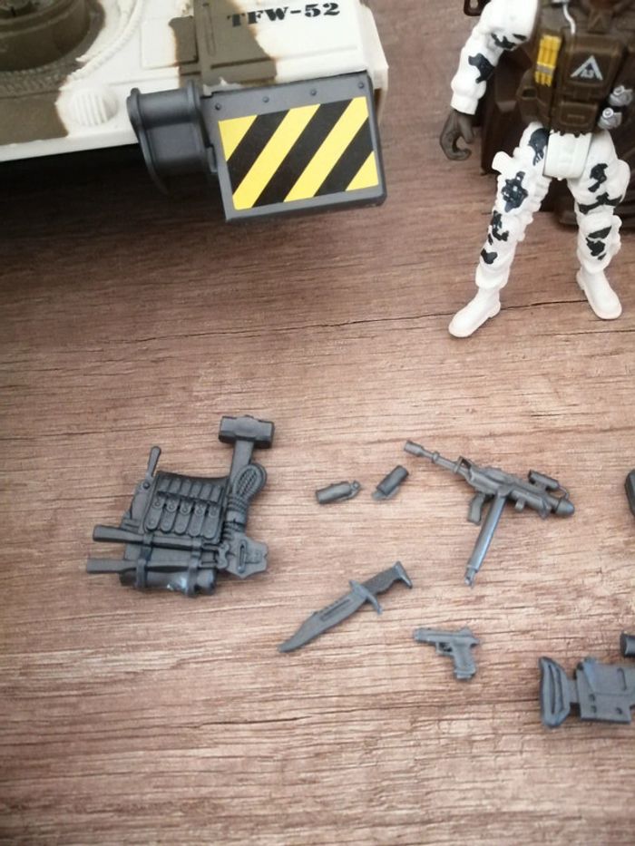 Lot de jouets militaire - photo numéro 3