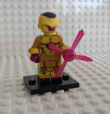 Figurine Dragon Ball : Freezer forme Ultime dorée , style lego