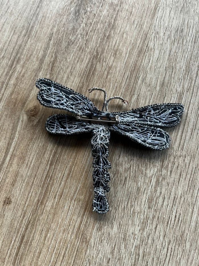 Broche en perles libellule - photo numéro 3