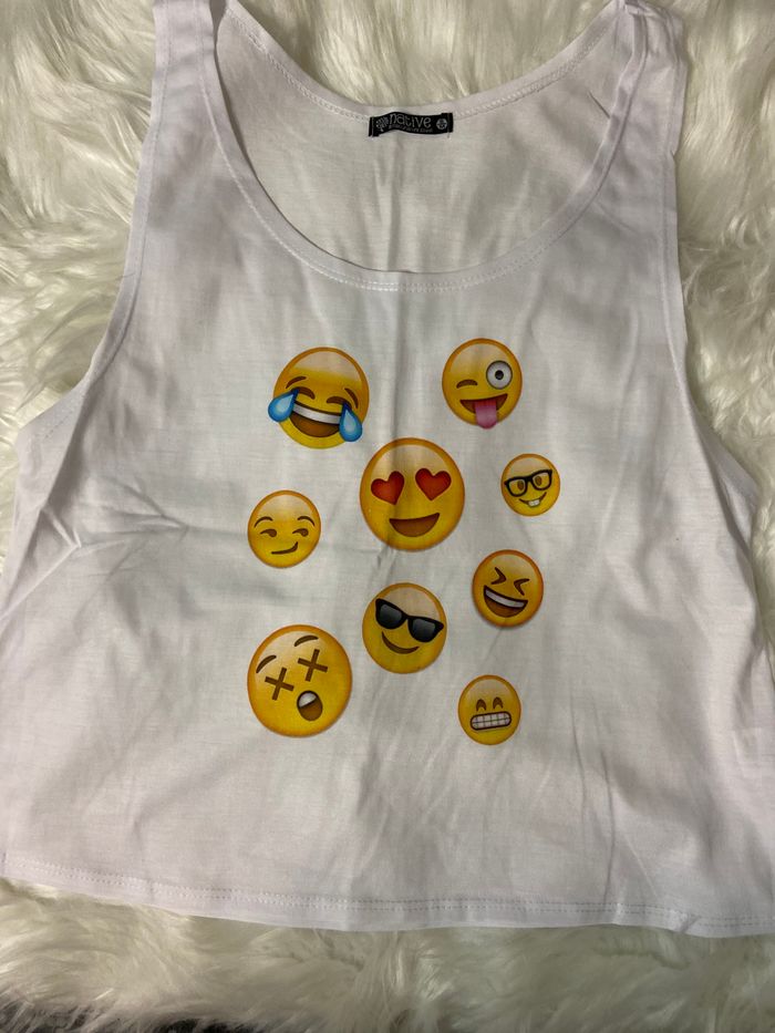 3 Débardeurs neufs - photo numéro 2