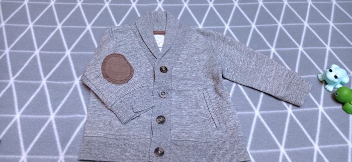 🦁 Lot 3 gilets + 1 chemise, 6 mois - photo numéro 5