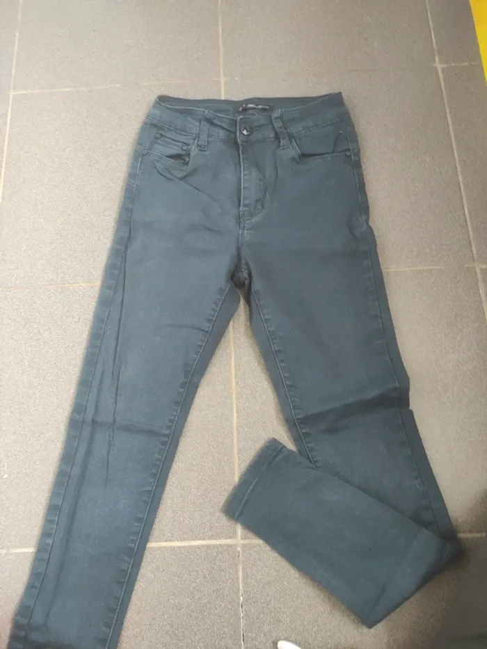 Pantalon jean taille 34 36