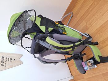 Porte bébé deuter kid comfort 1 plus avec repose-pieds ajustable