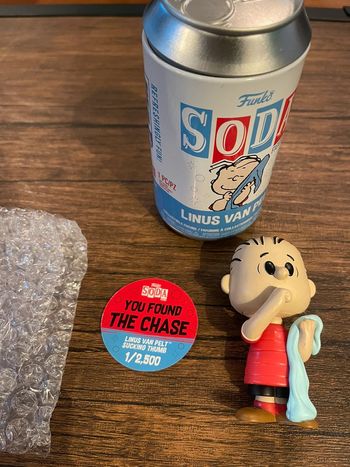 Funko pop Soda Linus Van Pelt Snoopy Chase Peanuts