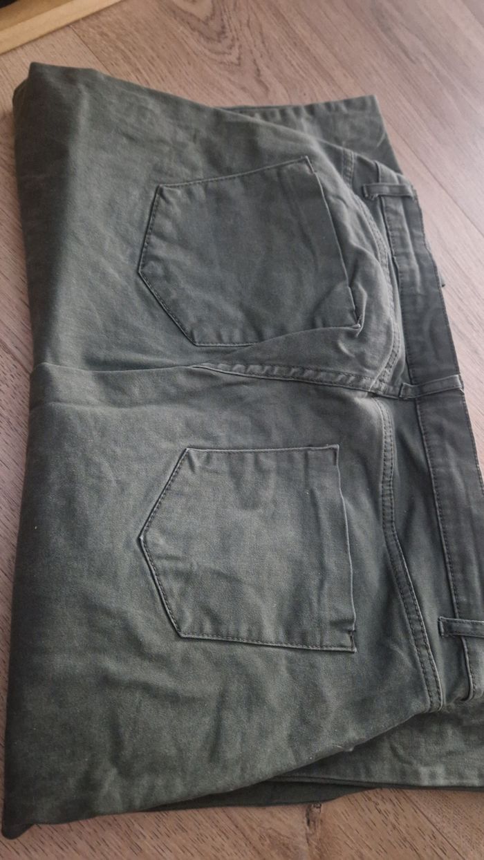 Pantalon kaki kiabi 40 - photo numéro 3