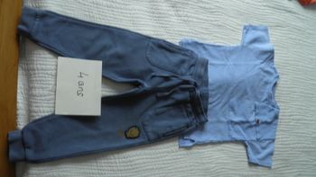 Lot de 2 vêtements garçon 4 ans