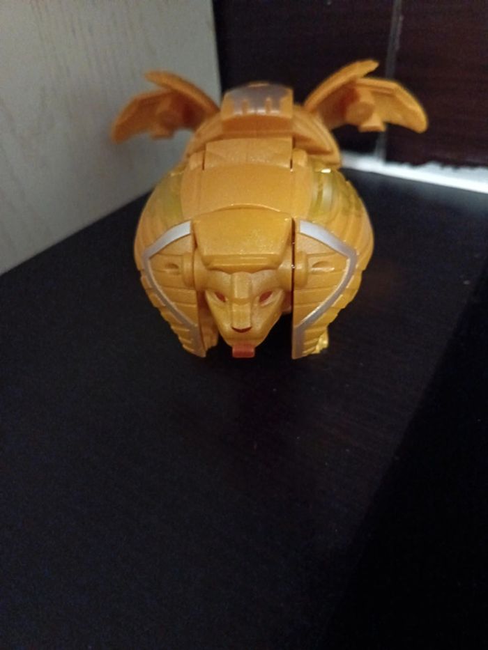 Grand Bakugan évolution