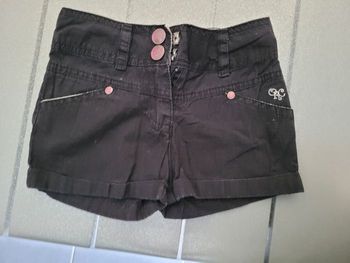 short noir orchestra. taille 4 ans