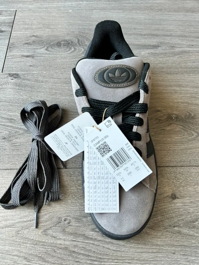 Baskets Adidas Campus Taille 45 1/3 Neuves - photo numéro 8