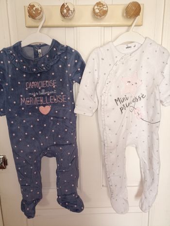 Lot 2 pyjamas