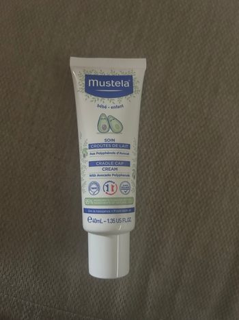 Soin croûte de lait mustela 