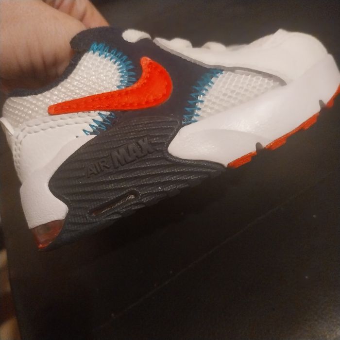 Air  max excee neuves Pointure 19 et demi jamais porté - photo numéro 5