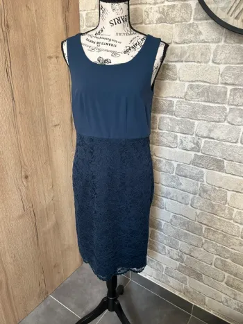 Robe chic bleu marine taille 38