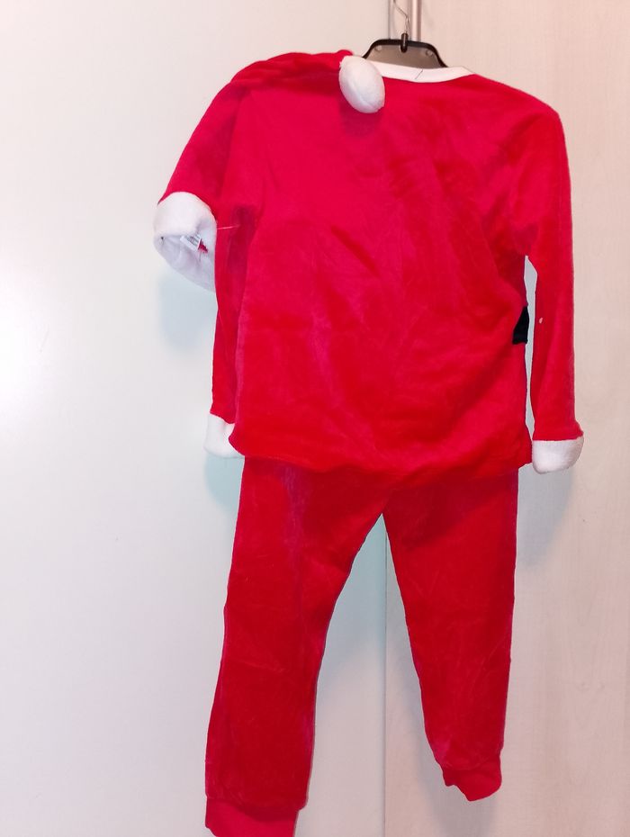 Pyjama Noël 3 pièces neuf 4 - 5 ans - photo numéro 7