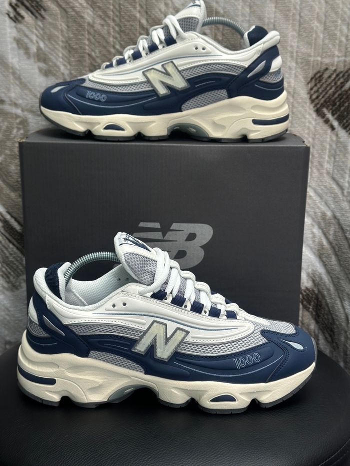 New Balance 1000