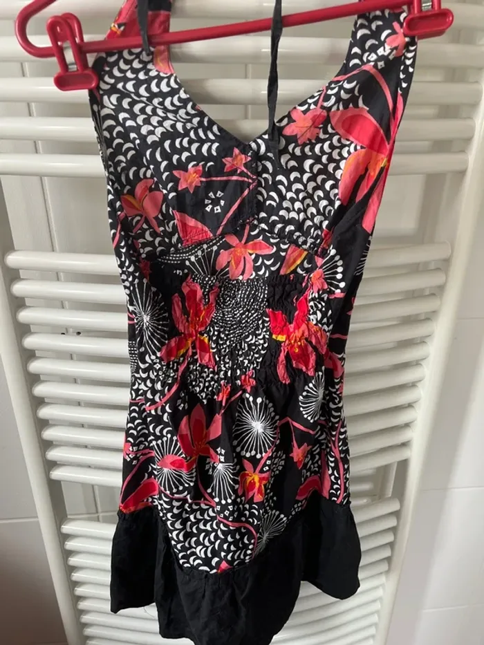 Petite robe de plage dos nu - photo numéro 2