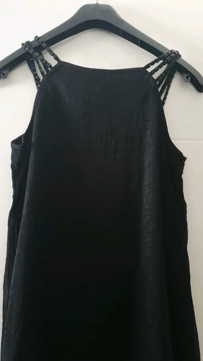 Robe noire - photo numéro 5