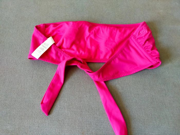 Bikini 2 pièces rose fuchsia à sequins – Haut 85 / Bas 38 – Neuf avec étiquette – Golden Lady - photo numéro 9