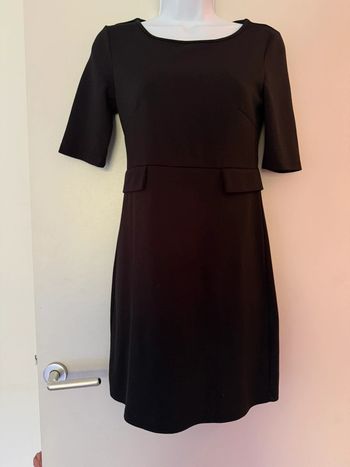 Jolie robe noire Vila