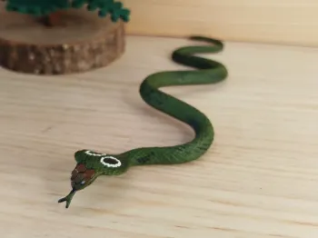 Figurine serpent cobra vert Animal de la savane