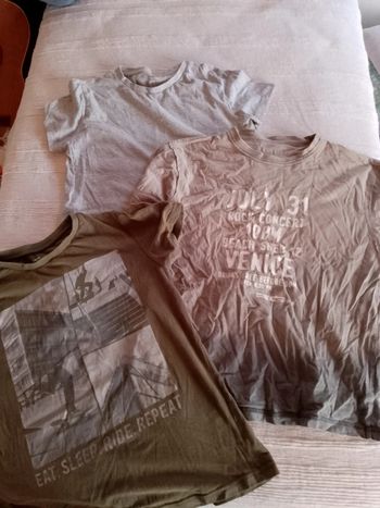 Lot de 4 t-shirts 12 ans