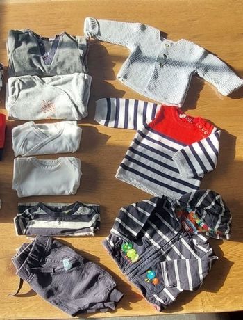 Vends lot vêtements de marque  garçon 1 et 3 mois