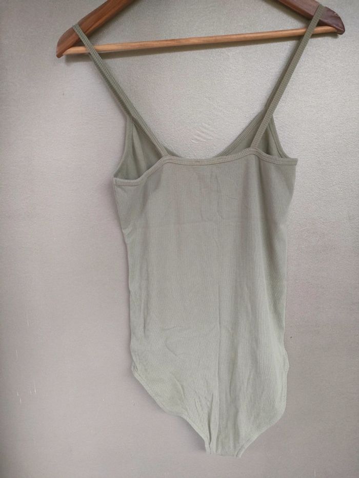 Body kaki - photo numéro 6