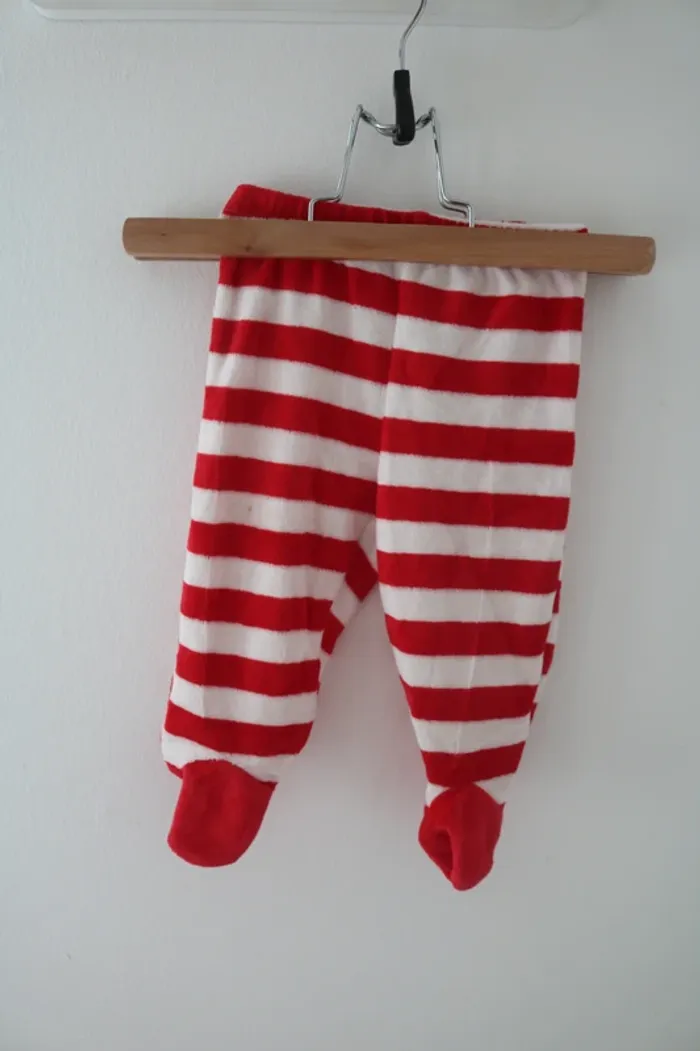 Pyjama de Noël 6 mois - photo numéro 2