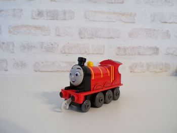 Locomotive - Train - Thomas et ses amis - James (J9)