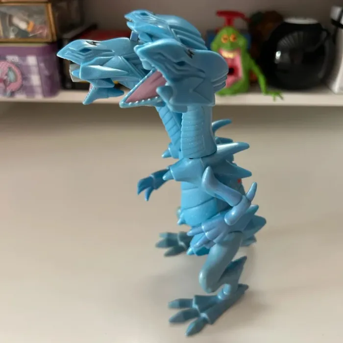 Figurine yu-gi-oh ! dragon blanc aux yeux bleus - photo numéro 2