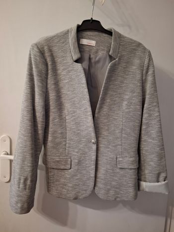 Blazer camaieu taille 42 en très bon état 