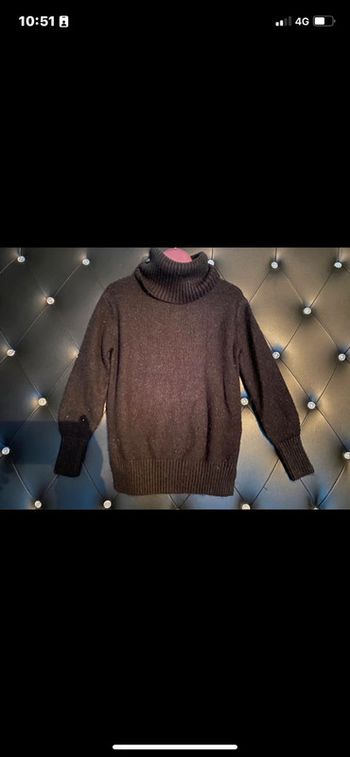 Pull col roulé noir