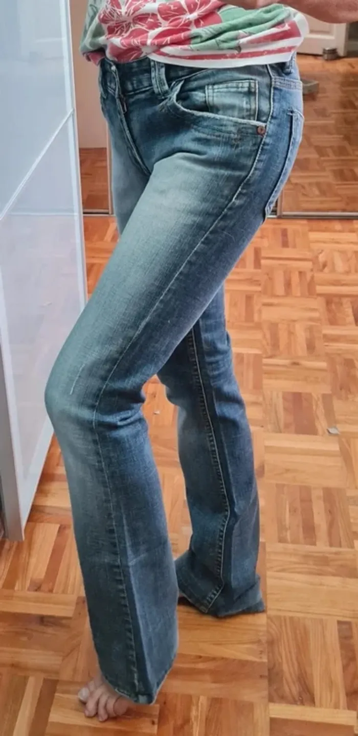 Jean droit taille basse Zara T36 - photo numéro 2