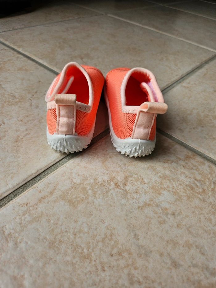 Chaussures d'eau T.22/23 - photo numéro 2
