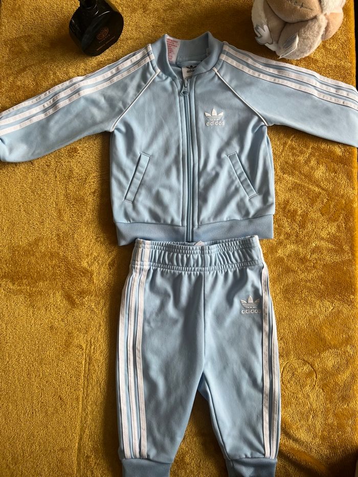 Ensemble jogging adidas bébé