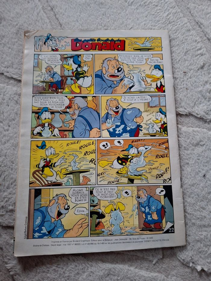 Grande pépite le journal de mickey Walt disney ancien année 1997 - photo numéro 2