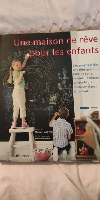 Livre une maison pour les enfants
