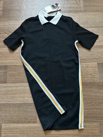 Belle robe fille Ikks taille xs soit 12 ans