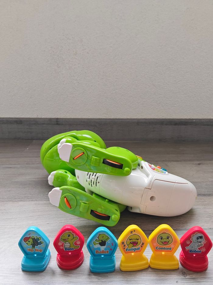 Lot jouets VTech bébé : dinosaure éducatif, mini ferme musicale, clé interactive - photo numéro 4