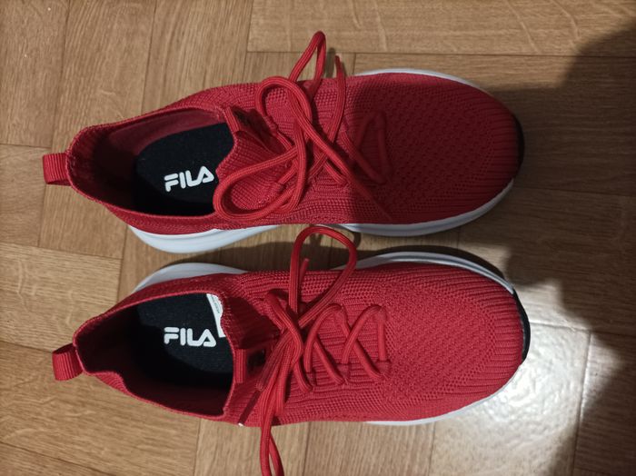 2 PAIRES DE BASKET TAILLE 32 - FILA ET UNYK - photo numéro 4