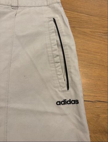 Vintage short adidas . Un pur style Y2K / Gorpcore