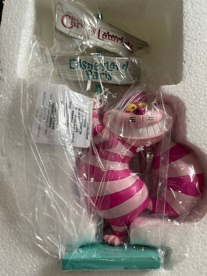 Disneyland Paris Cheshire alice aux pays des merveilles - photo numéro 2