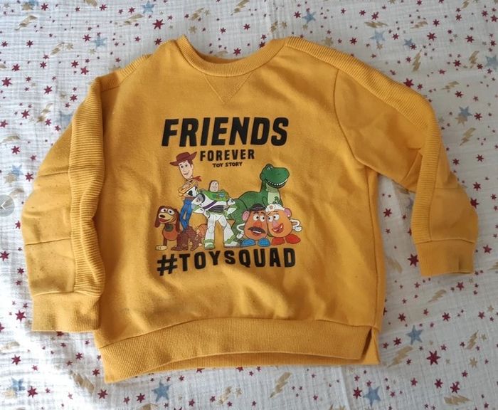 Sweat Primark Toy Story 2-3 ans 98cm