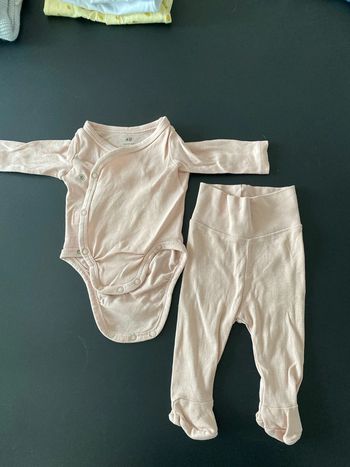 Ensemble rose body pantalon h&m