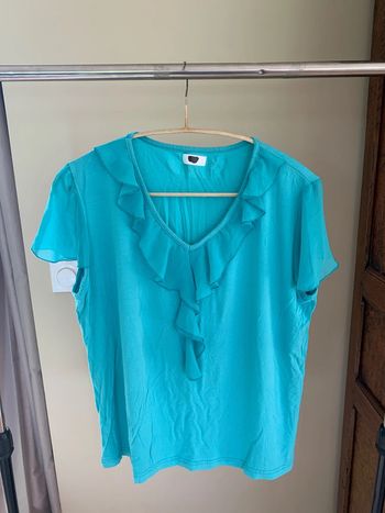 TEE shirt