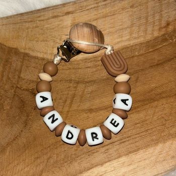 Attache-tétine personnalisé en silicone