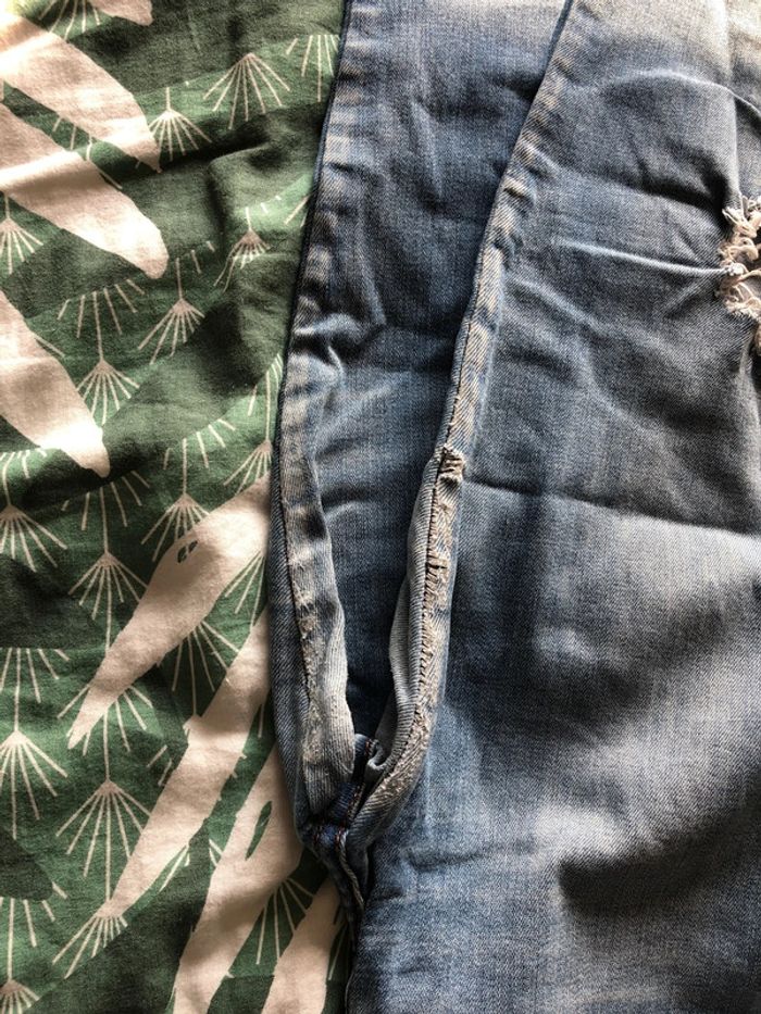 Jeans troué - photo numéro 6