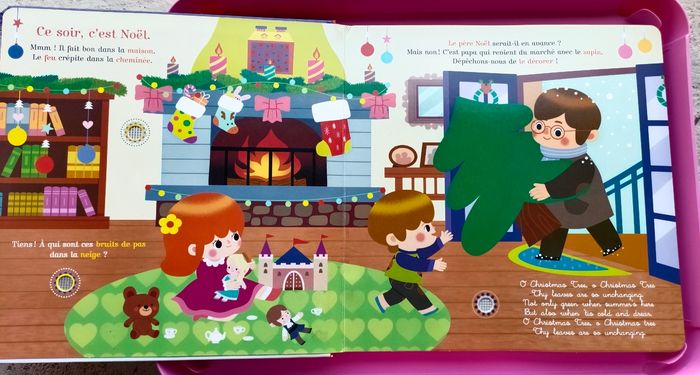 Livre sonore et musical Joyeux Noël 5 comptines en anglais - photo numéro 2